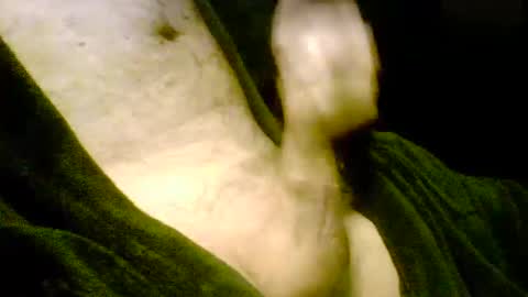 Snapshot of iluvj2jizz4u chatting on January 14, 5:19 am Iluvj2jizz4u online show from January 14, 5:19 am