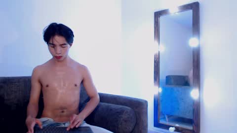 Snapshot of ilyaromanov chatting on March 31, 11:27 pm ilyaromanov online show from March 31, 11:27 pm