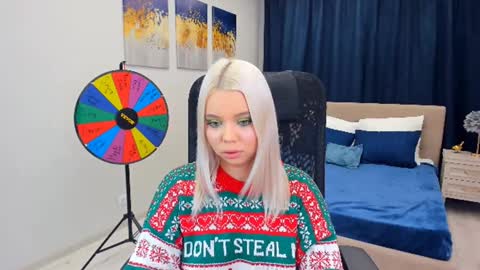 Roxy online show from December 3, 11:35 pm