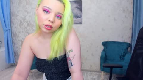 Roxy online show from February 6, 5:51 pm