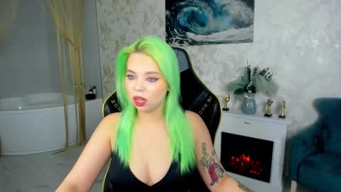 Roxy online show from February 10, 7:18 pm