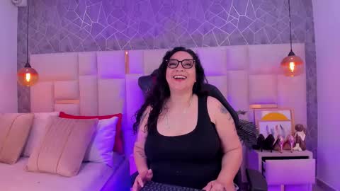 Alaya online show from December 2, 3:45 am