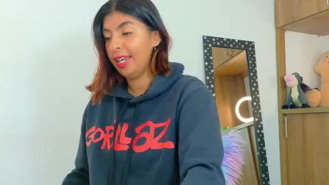 im_anna_ online show from December 3, 4:05 pm