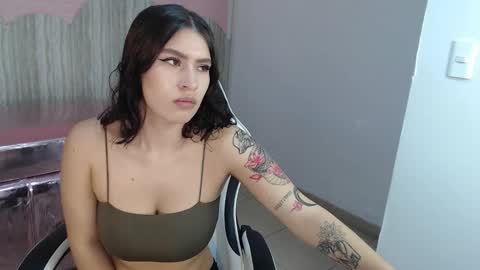 Snapshot of im_anny_t chatting on October 2, 12:34 pm Anny online show from October 2, 12:34 pm