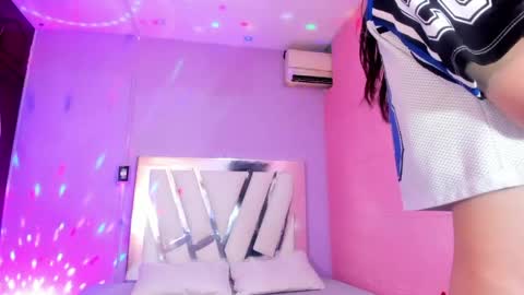 im_brittany_333 online show from May 16, 11:14 pm
