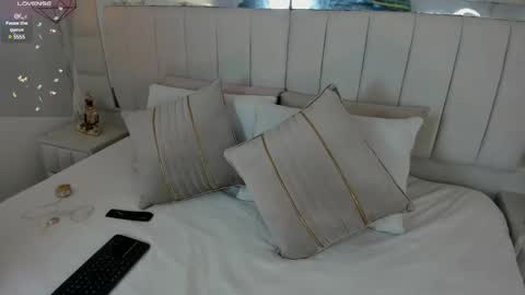 DAHLIA online show from December 23, 7:52 pm