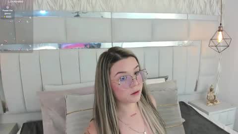 DAHLIA online show from January 8, 8:29 pm