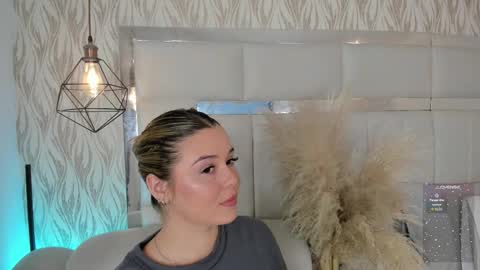 DAHLIA online show from December 3, 9:24 pm