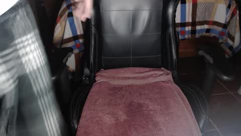 Snapshot of im_dave21 chatting on October 22, 10:59 am im_dave21 online show from October 22, 10:59 am