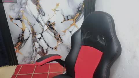 im_david01 online show from January 7, 2:41 pm