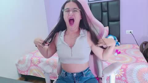 Eliza online show from May 8, 10:31 am