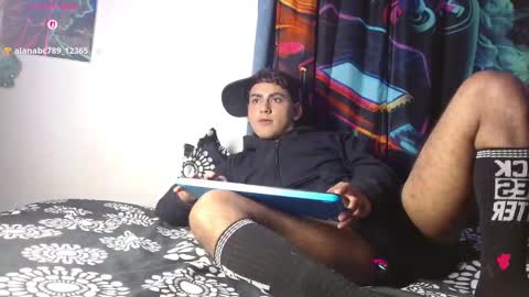 Snapshot of im_juanda chatting on February 4, 1:22 am im_juanda online show from February 4, 1:22 am