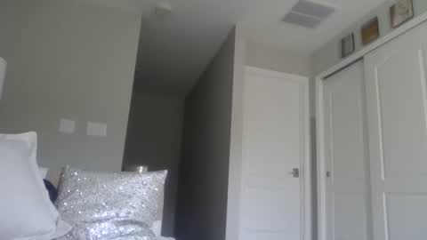 weet exy Cougar online show from April 8, 6:08 pm