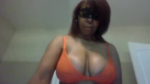 weet exy Cougar online show from May 21, 1:18 pm