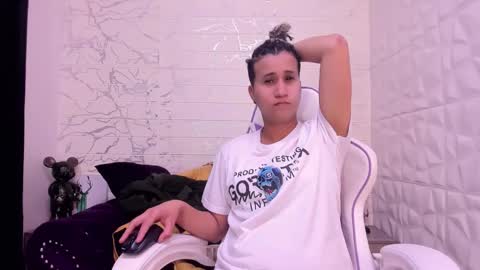 im_milan_rs online show from March 4, 7:19 am