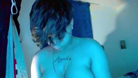 im_milan_rs online show from December 22, 5:59 am