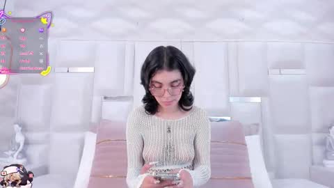 Moly  online show from September 22, 8:22 pm