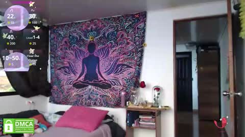 Cutie pie online show from March 27, 2:39 pm