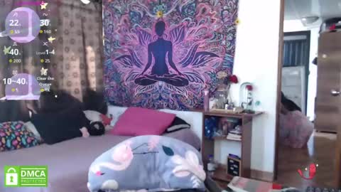 Cutie pie online show from August 7, 1:24 pm