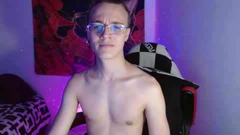 Oliver P online show from October 10, 11:37 pm