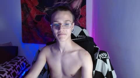 Oliver P online show from October 24, 11:56 pm