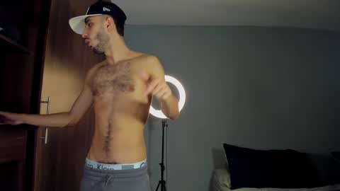 Paul online show from September 24, 9:51 pm