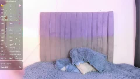 Perseo - Help me with 50 thumbs up online show from February 6, 9:07 pm