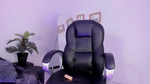 Snapshot of im_ralff chatting on February 26, 8:30 pm RALF online show from February 26, 8:30 pm