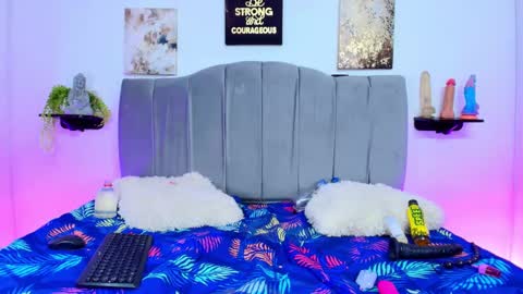 Snapshot of im_riley_ chatting on October 2, 10:17 pm im_riley_ online show from October 2, 10:17 pm