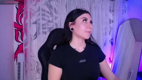 Jade Rosse online show from May 13, 8:38 pm