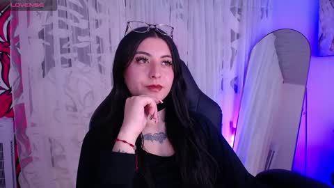 Jade Rosse online show from May 14, 8:37 pm