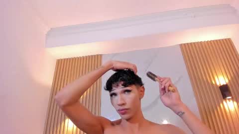 im_sebaslopez online show from May 16, 11:31 am