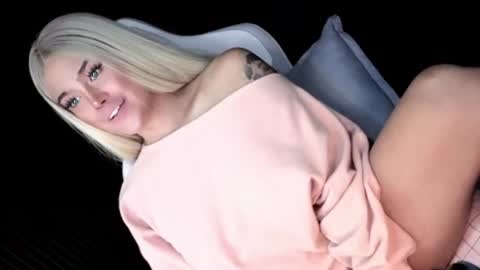 Candy Moore online show from June 27, 4:56 pm