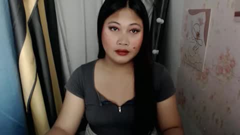 im_urloving_mama69 online show from February 4, 12:33 pm