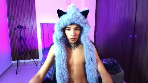 Snapshot of im_usuga chatting on April 5, 3:04 am im_usuga online show from April 5, 3:04 am