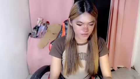 im_yourfairyannaxx online show from March 18, 2:15 am
