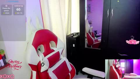 Lisa Hyga online show from December 22, 9:45 pm