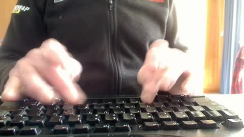 Aussie Guy online show from August 3, 1:15 am