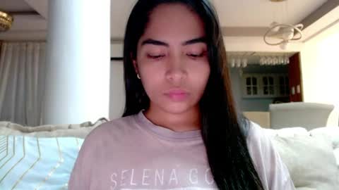 Snapshot of imbabyasian chatting on March 31, 5:35 pm Baby online show from March 31, 5:35 pm