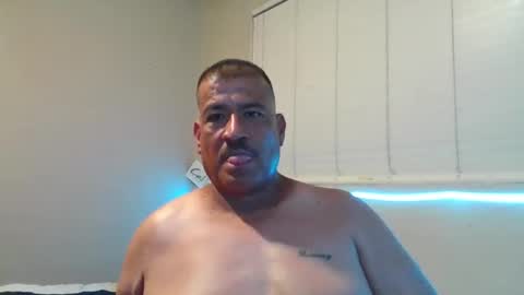 Snapshot of imbackmandosuknw689611 chatting on May 31, 5:15 am imbackmandosuknw689611 online show from May 31, 5:15 am