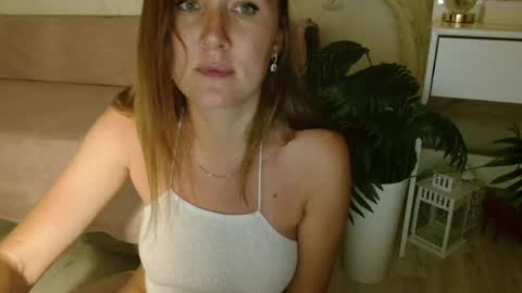 Carrie online show from April 14, 4:24 pm