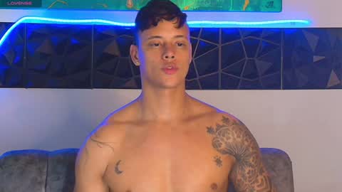 imconor online show from December 4, 4:54 am