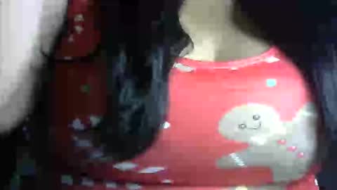 mia latina online show from December 15, 1:43 am