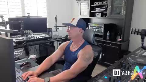 DJ Azra online show from August 5, 8:44 pm