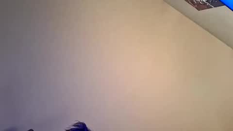 Iminyourroom online show from May 17, 4:54 am