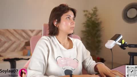 imjess_ online show from January 12, 6:29 am