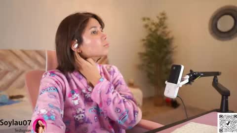 imjess_ online show from January 19, 4:27 am