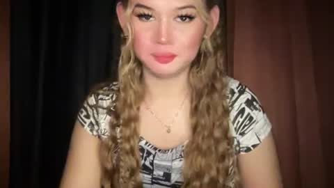 Mika online show from March 29, 9:26 pm