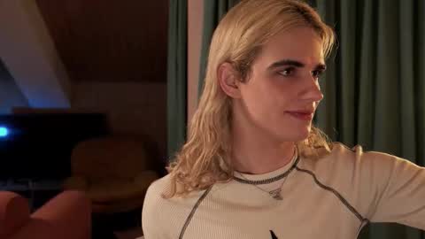 sasha hethey online show from March 28, 1:16 am