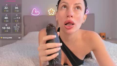 immolly1 online show from November 20, 8:58 am